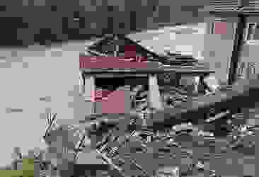 Karabük'te sağanak nedeniyle bir ev yıkıldı
