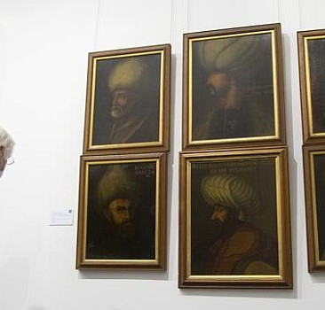Padişahlara ait tablolar rekor fiyata alıcı buldu