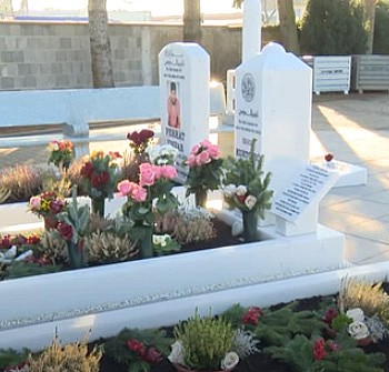 Hanau kurbanları mezarları başında anıldı