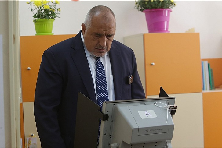 ​Bulgaristan'da seçimlerinde Borisov'un partisi ilk sırada bitirdi