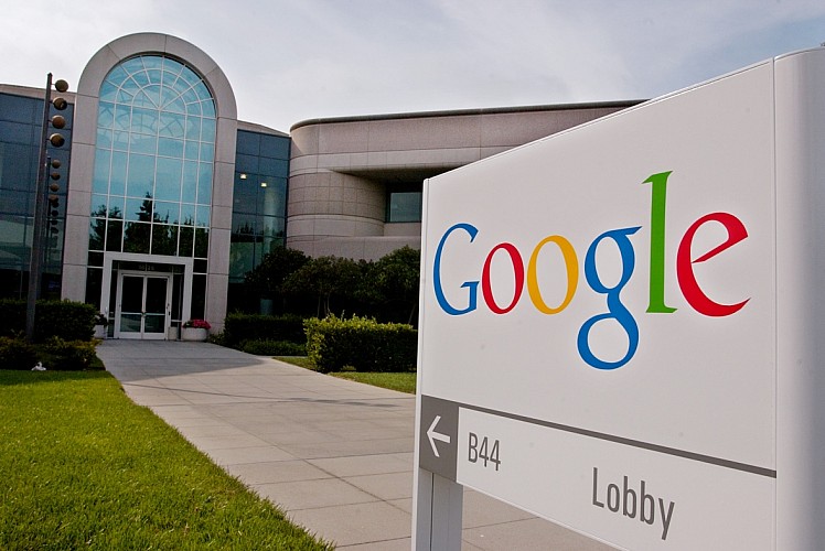 Google'dan Hindistan'da 1 milyar dolarlık yatırım