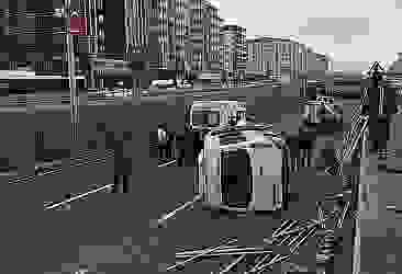 ​Diyarbakır'da yolcu minibüsü devrildi: 7 yaralı