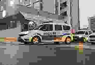 Beyoğlu'nda yolu kapatarak eğlenen sürücü ve yolculara para cezası