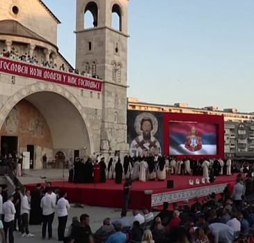 Sırp Ortodoks Kilisesi'nin tören için Cetinje'yi seçmesi tepki çekti