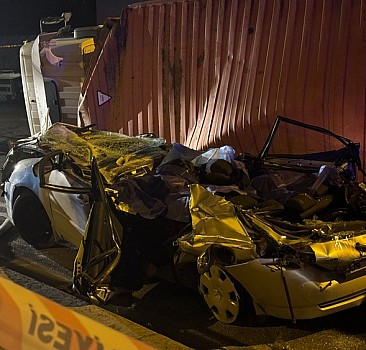 Bakırköy'de feci kaza: 4 kişi hayatını kaybetti