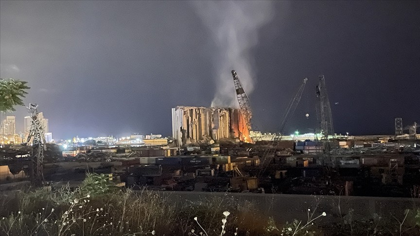 Lübnan'ın sembolü tahıl silosu her an yıkılabilir