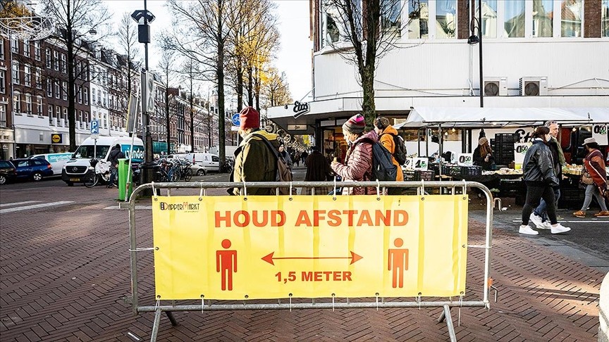 Hollanda'da sokağa çıkma kısıtlaması sona erdi