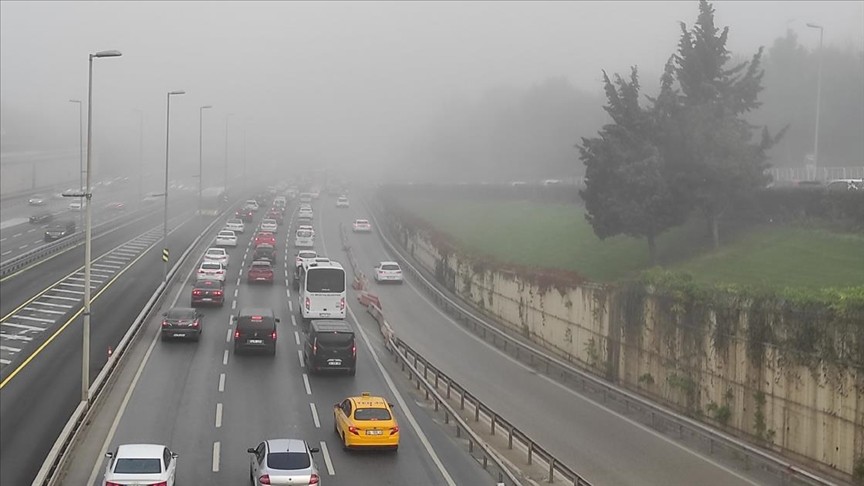 ​İstanbul'da sis etkili oldu