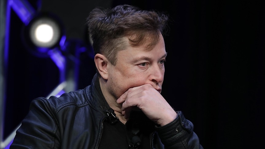 Tesla'nın başı Elon Musk'ın paylaşımlarıyla dertte