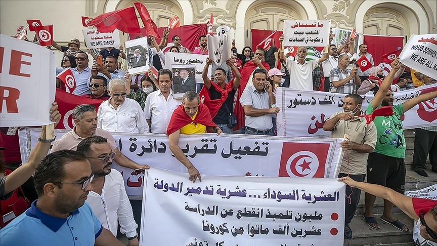 Tunus'ta Cumhurbaşkanı Kays Said'e destek gösterisi