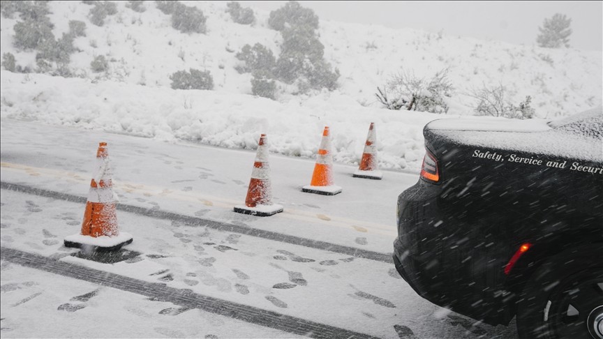 California'da kar fırtınası çıktı olağanüstü hal ilan edildi