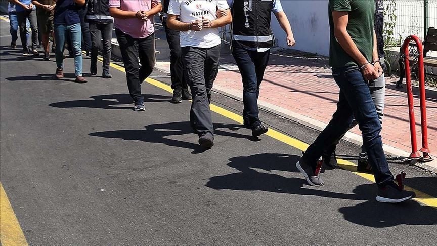 İstanbul'da göçmen kaçakçıları yakalandı