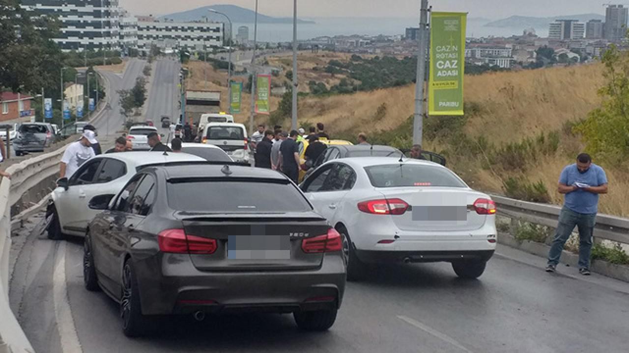 İstanbul'dan faciadan dönüldü! 16 araç kazaya karıştı!