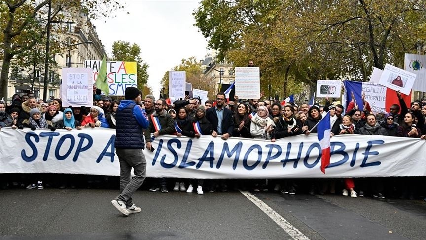 Fransa'da skandal yasa! Hedef Müslümanlar
