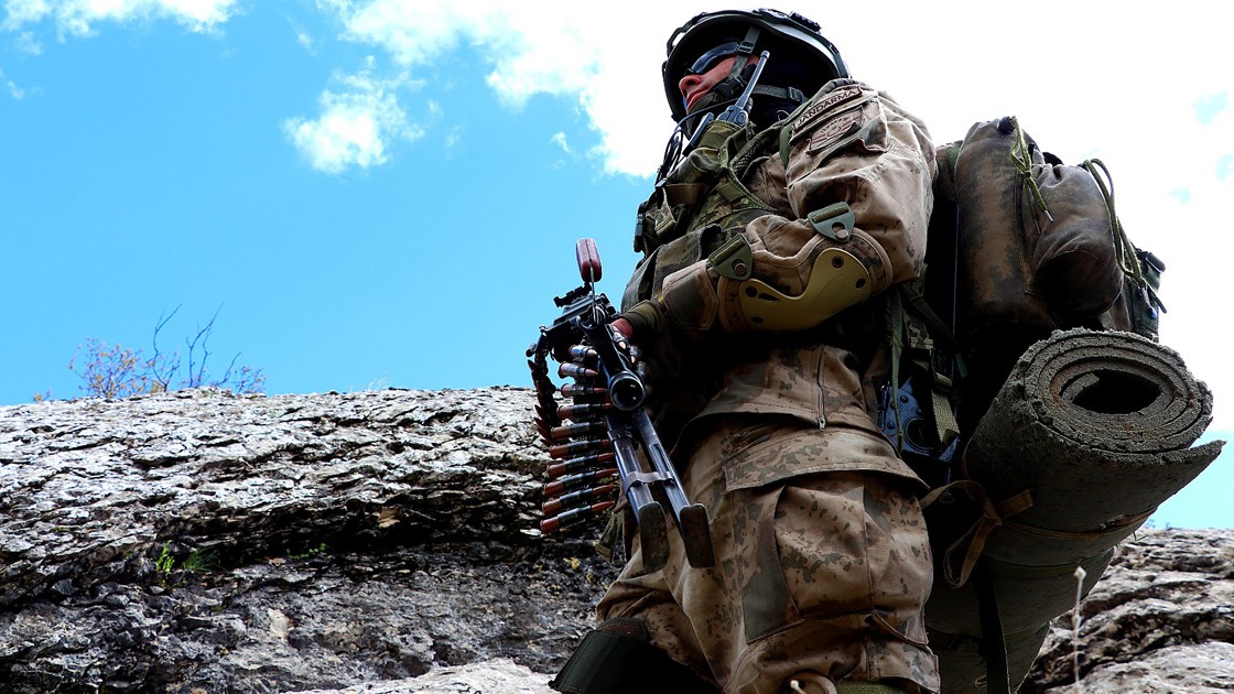 Kars'ta PKK'ya hava destekli operasyon