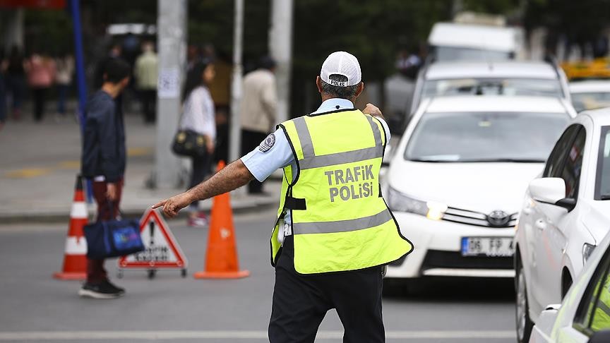 İstanbul'da trafik güvenliğini tehlikeye düşüren sürücü hakkında adli işlem başlatıldı