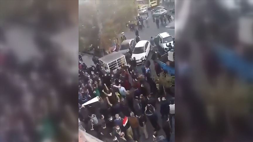 İran'da rejime büyük öfke: Derhal kapatın