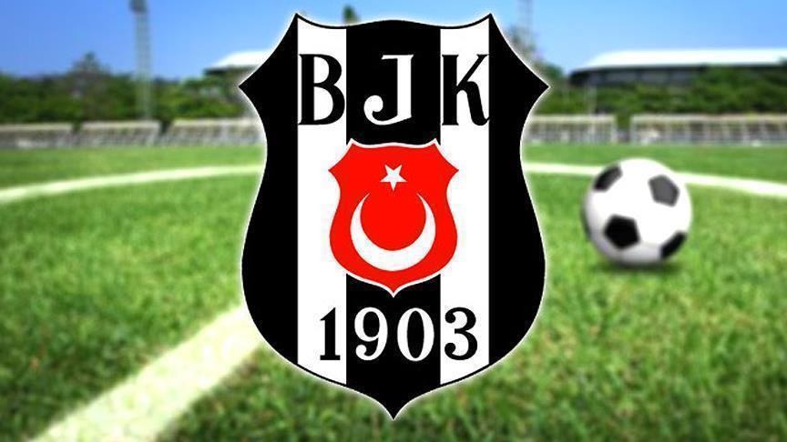 Beşiktaş'ta genç futbolcu Mustafa Erhan Hekimoğlu'nun sözleşmesi yenilendi