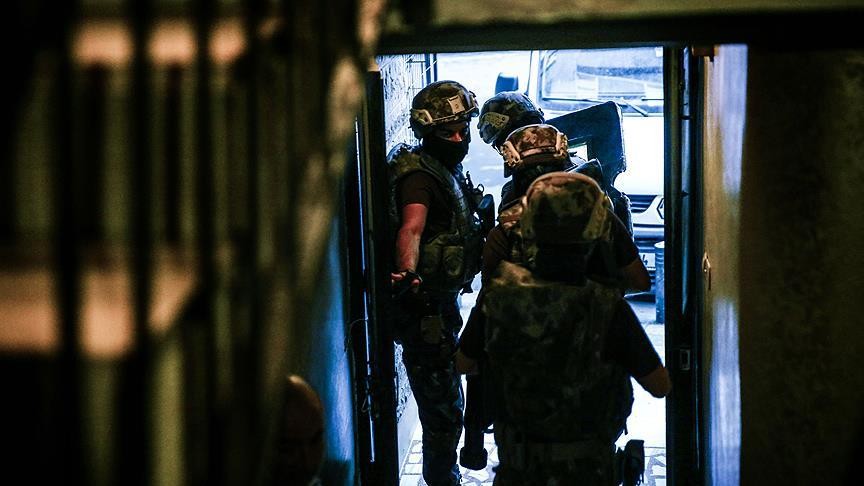 Edirne'de zehir tacirlerine operasyon: 12 gözaltı