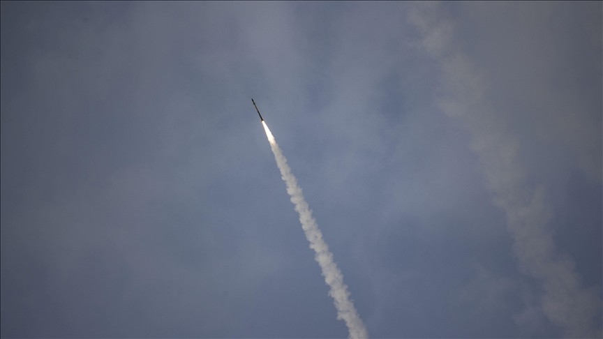 İsrail ordusu: Lübnan'dan atılan 5 roket topraklarımıza düştü