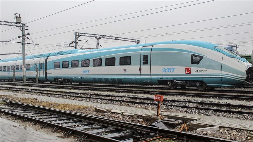 Ankara-Sivas Yüksek Hızlı Treni, ilk ücretsiz yolcularıyla Ankara'ya hareket etti