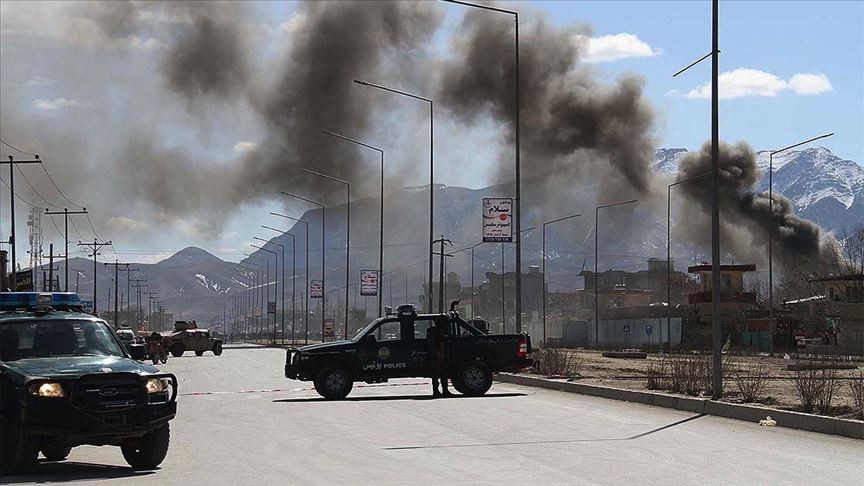 Afganistan'da saldırı: 12 güvenlik görevlisi öldü