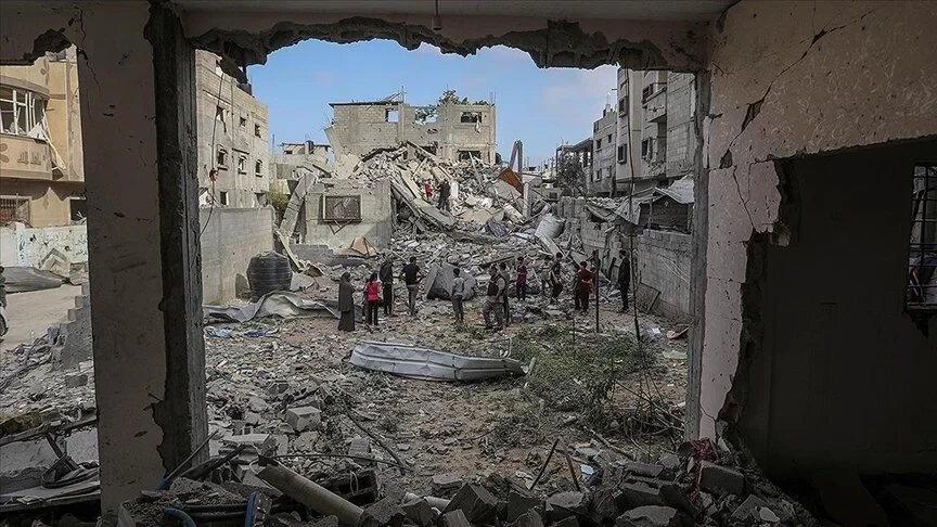 İsrail Refah'ta sivillerin yaşadığı evi vurdu: 4 kişi öldü