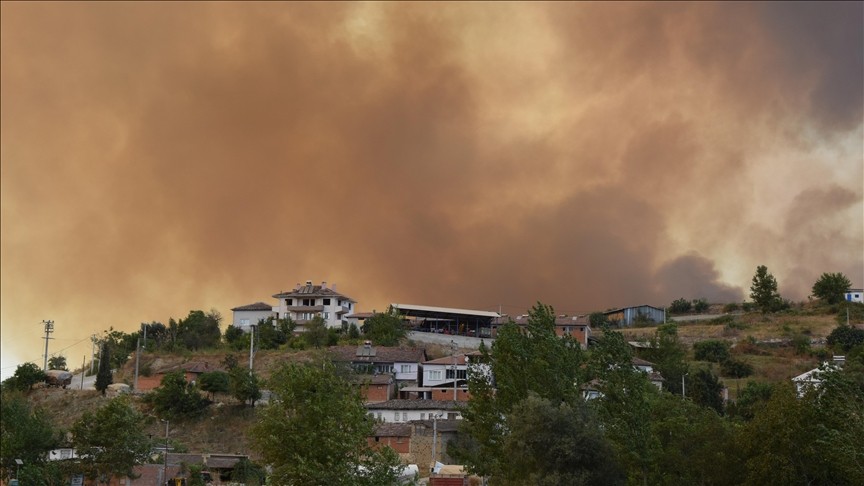 Bilecik'te orman yangını: Ekipler müdahale ediliyor