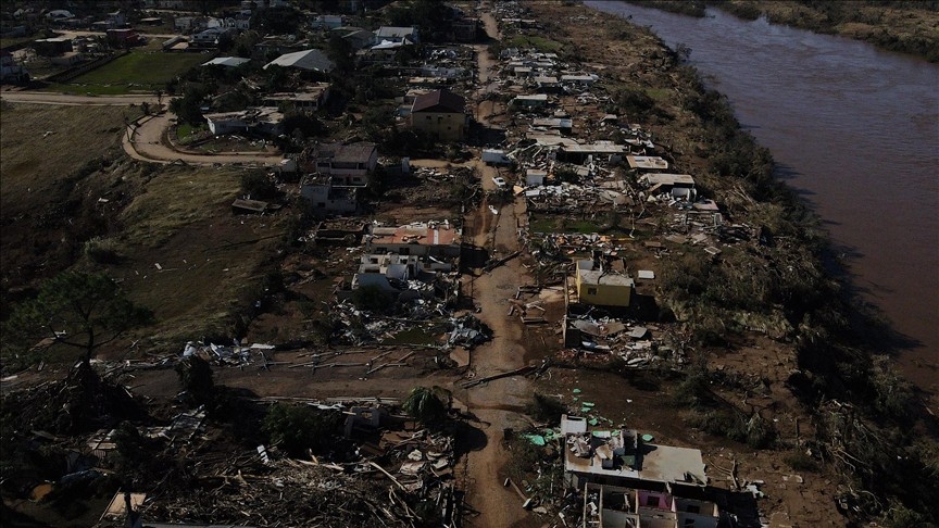 Brezilya'daki sel felaketinde 101 kişi yaşamını yitirdi