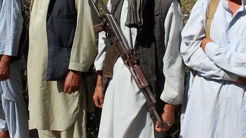 Tüm ilçeler Taliban'ın kontrolüne geçti
