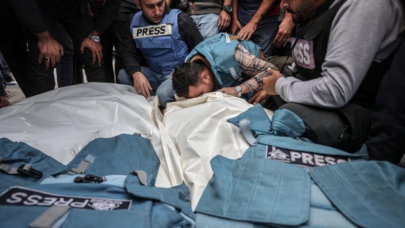 İsrail bir gazeteciyi daha katletti