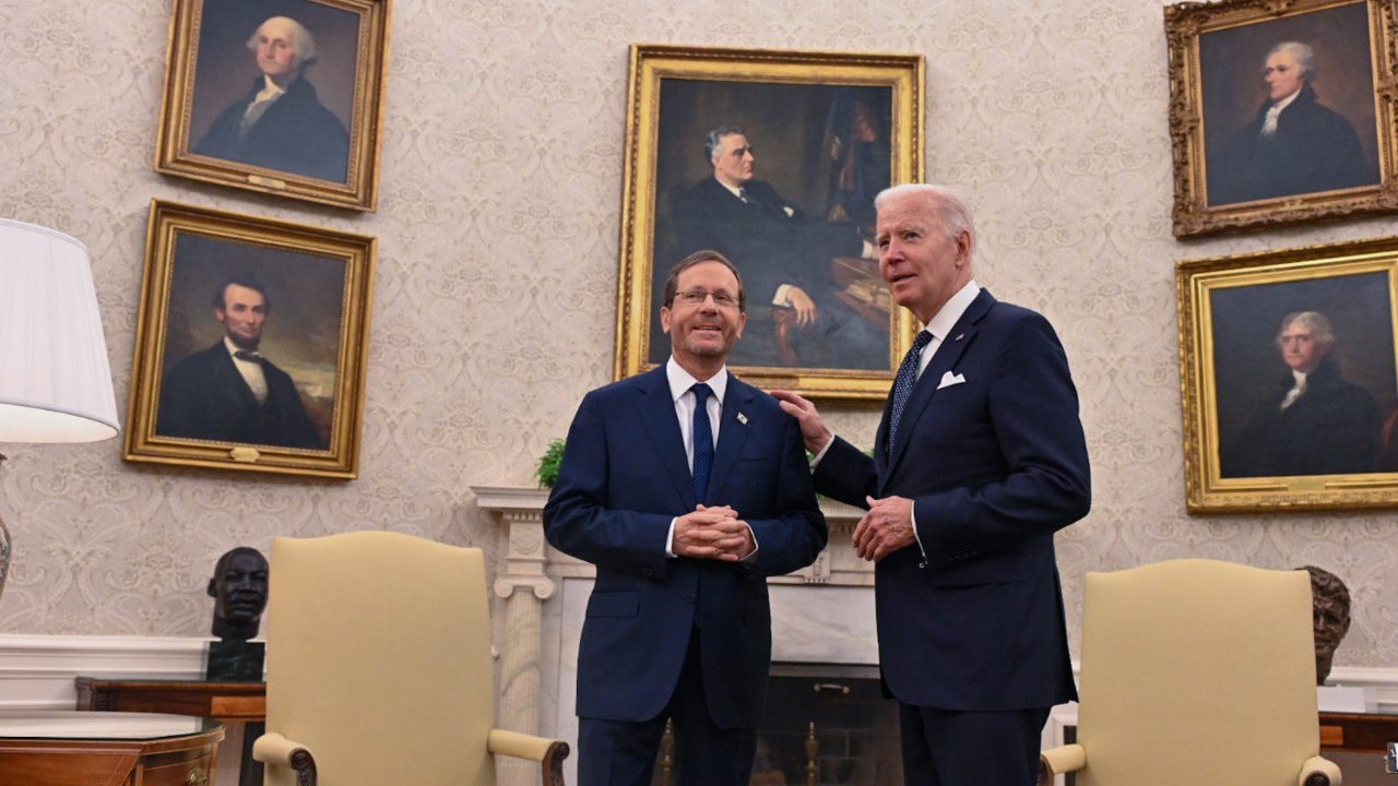 Biden ve İsrail Cumhurbaşkanı , Beyaz Saray'da görüştü