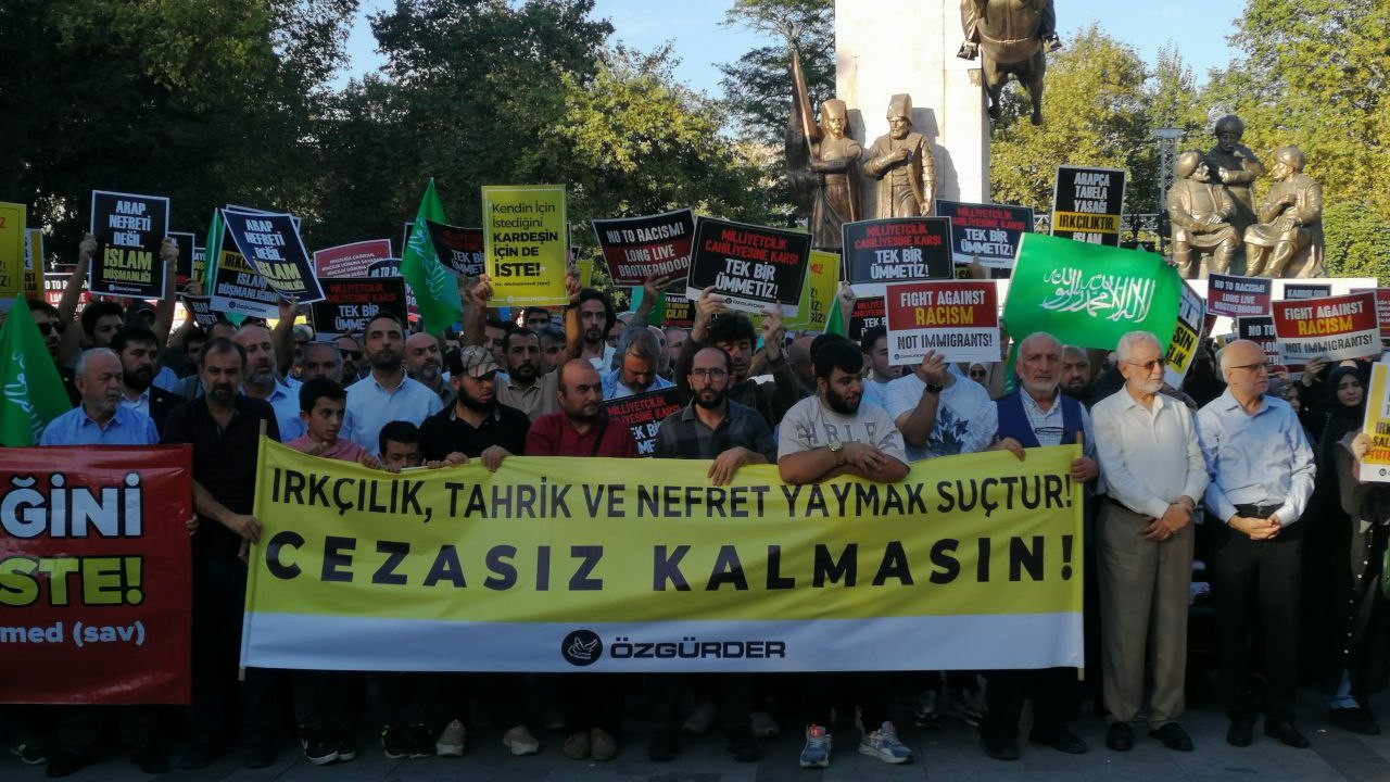 İstanbul'da "Irkçılığa karşı kardeşliği yükseltelim" eylemi düzenlendi