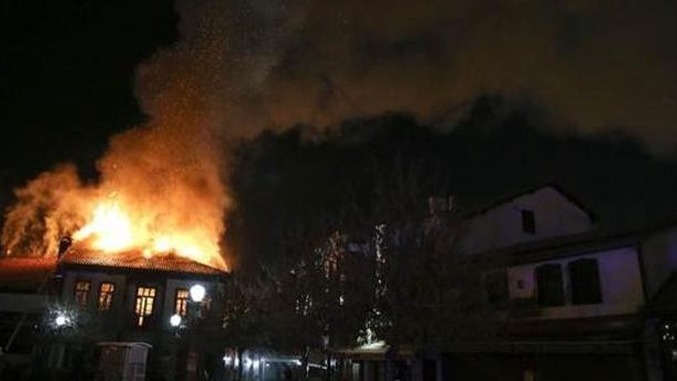 Ankara''da tarihi mekanda yangın