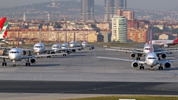 Hava yoluyla taşınan yolcu sayısında rekor!