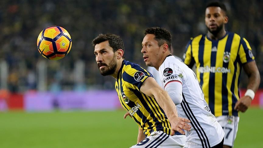Fenerbahçe derbide tur peşinde