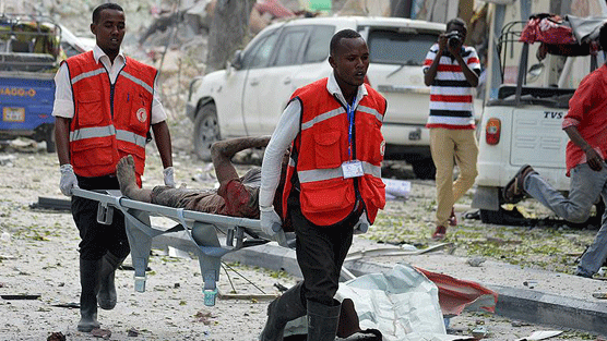 Somali'de pazar yerine bombalı saldırı: 20 ölü