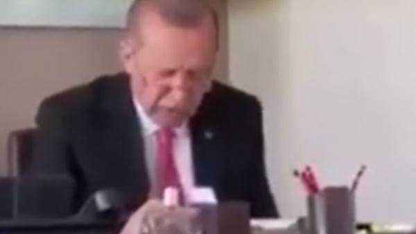 Erdoğan, Kur’an-ı Kerim’i hatmediyor
