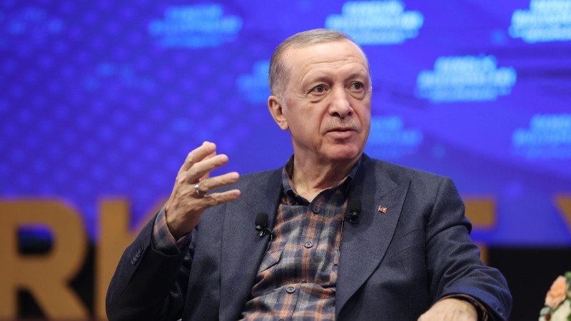 Erdoğan: Başörtüsüne  teklifini referanduma götürebiliriz
