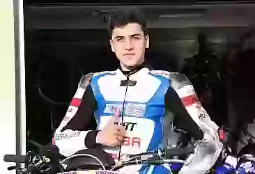 Milli motosikletçi Bahattin Sofuoğlu, Hollanda'daki ilk yarışta 8. oldu