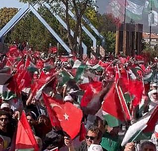 Ankara'da binlerce kişi Filistin için meydanları doldurdu