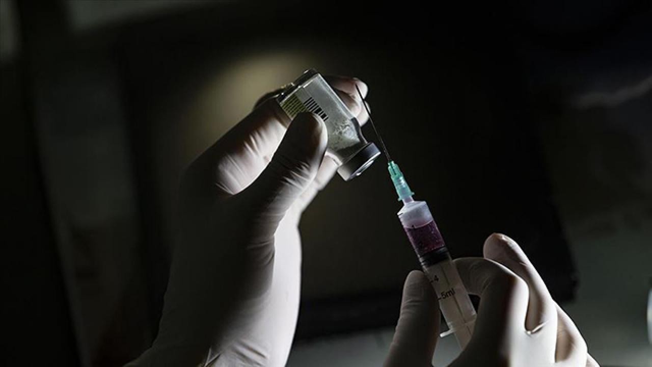 Skandal aşı kararı Avusturya'da faaliyete geçti