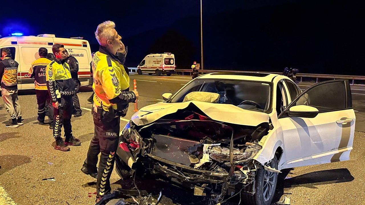 Kuzey Marmara Otoyolu'ndaki zincirleme kazada 2'si ağır 9 kişi yaralandı