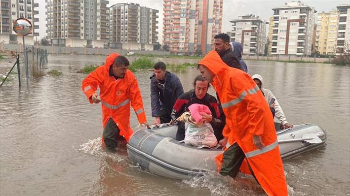 Antalya'da afet: 426 noktada çalışmalar devam ediyor