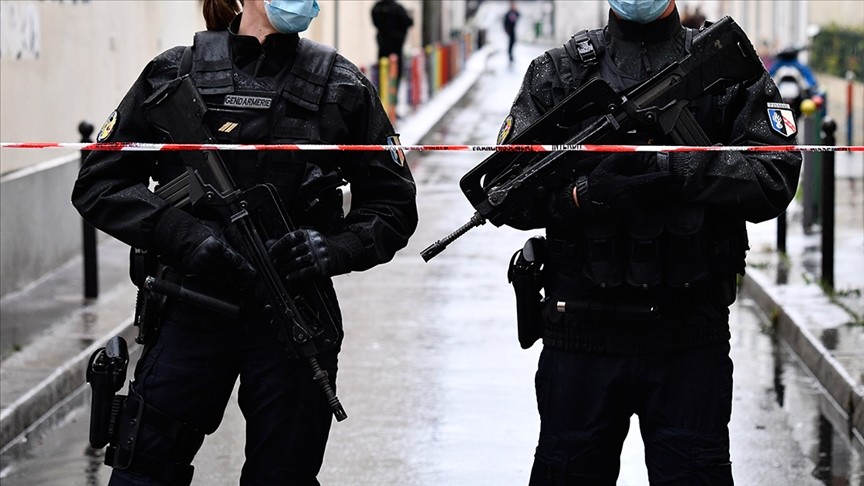 Fransa'da peş peşe İslamofobik saldırılar dikkat çekiyor