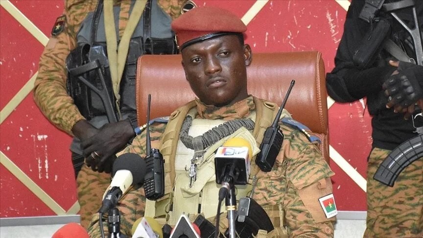 Burkina Faso Fransız diplomatları 'istenmeyen kişi' ilan etti