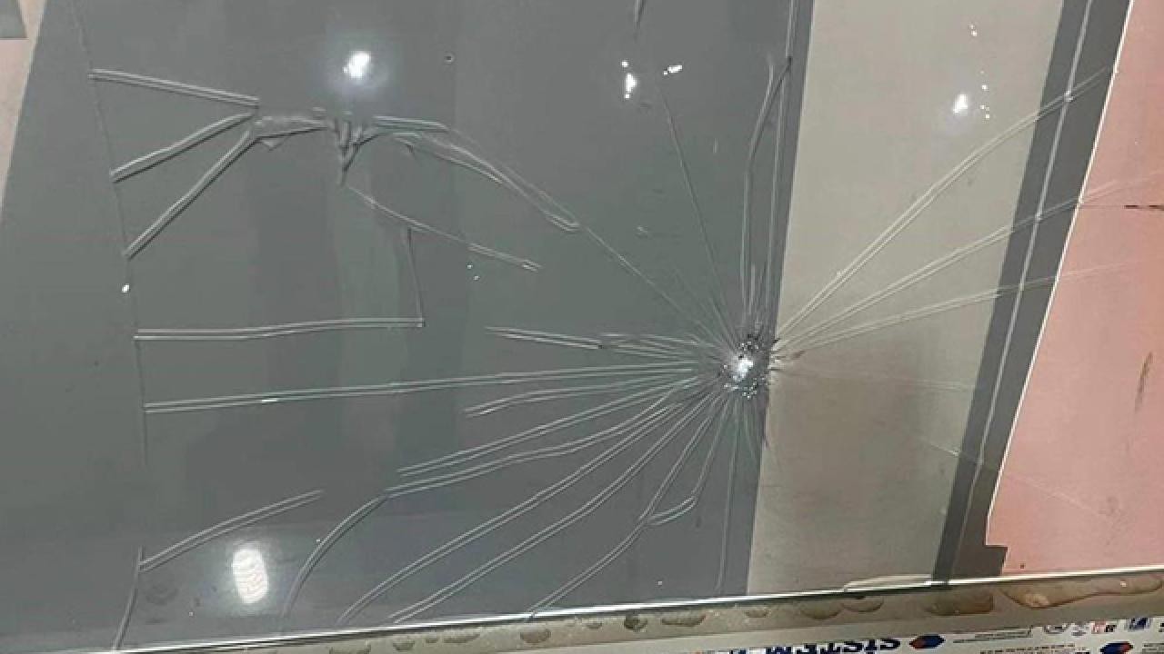 Lüleburgaz'da AK Parti binasına saldırı
