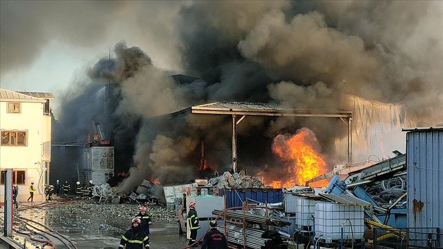 Gaziantep'teki fabrika yangını güvenlik kamerasında