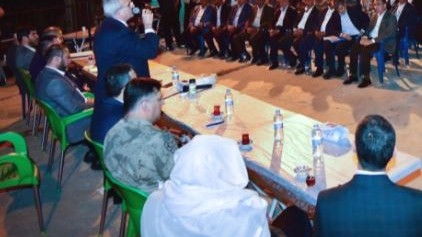 Vali Karaloğlu Karacadağ'da vatandaşla iftar açtı