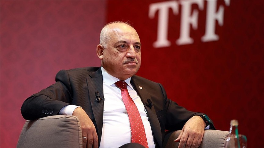 TFF Başkanı Mehmet Büyükekşi, şampiyonluk kutlaması için Samsun'a geldi